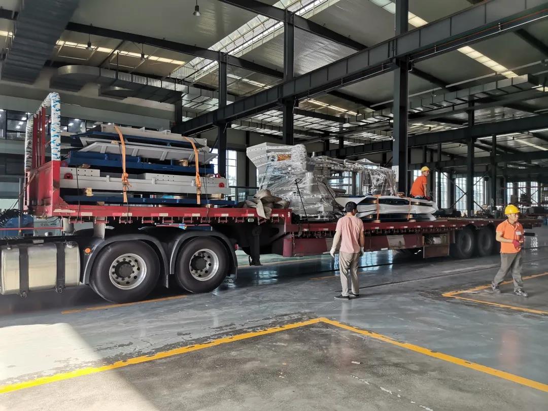 項(xiàng)目發(fā)貨|策尼特ZN900C型全自動砌塊成型機(jī)生產(chǎn)線發(fā)貨吉林，助力市政建設(shè)！